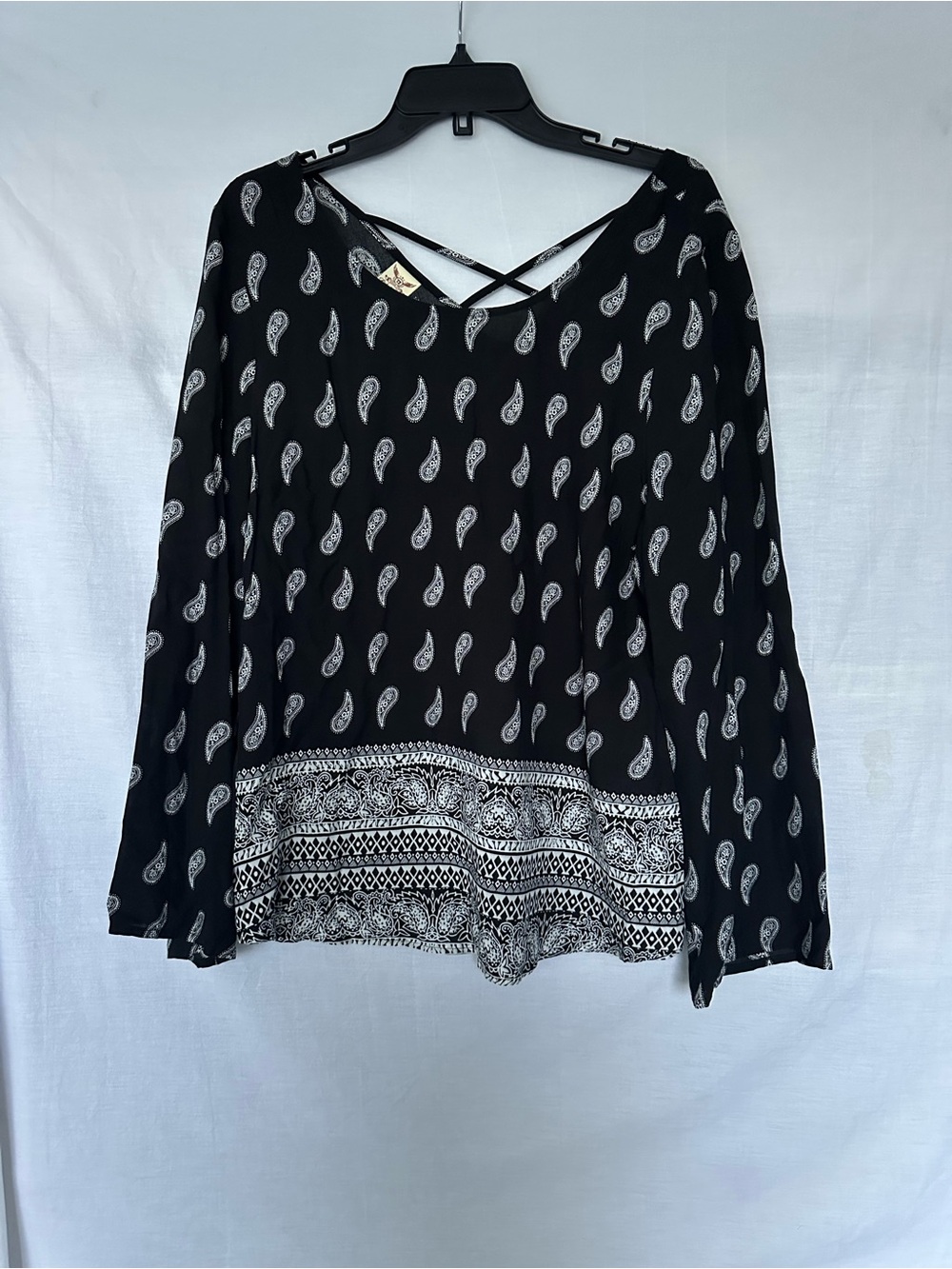 Faded Glory Black White Paisley Boho Tunic Blouse Cross Back Large 12-14